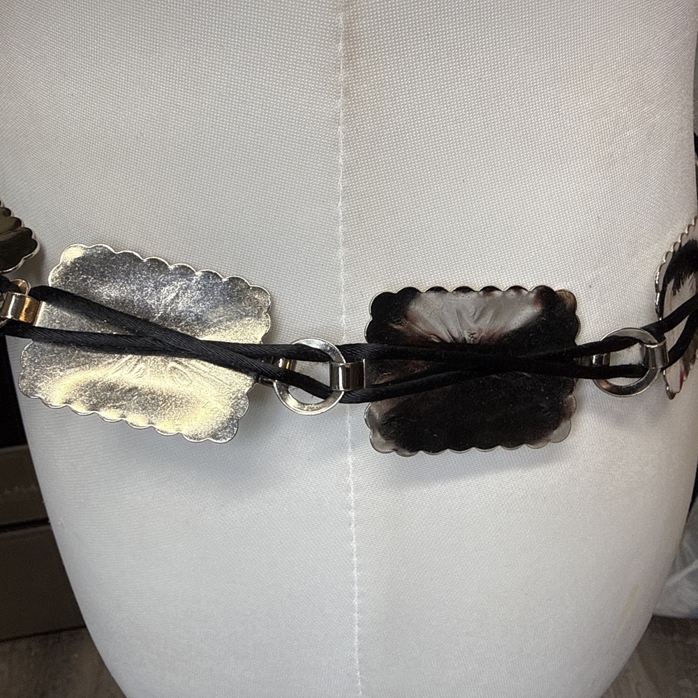 Vintage Western Lace Up Concho Belt Tie Back Adjustable Boho Waist Belt XL - Picture 4 of 6
